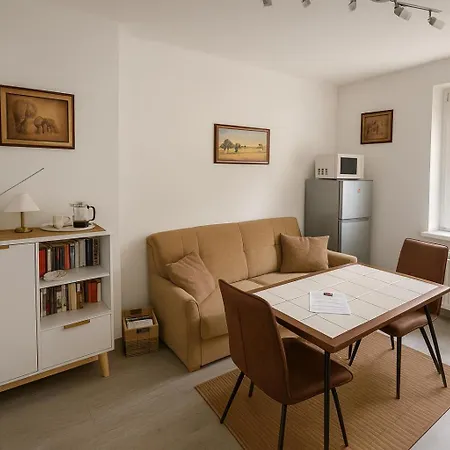 Apartment Gaestewohnung Rose Leuna